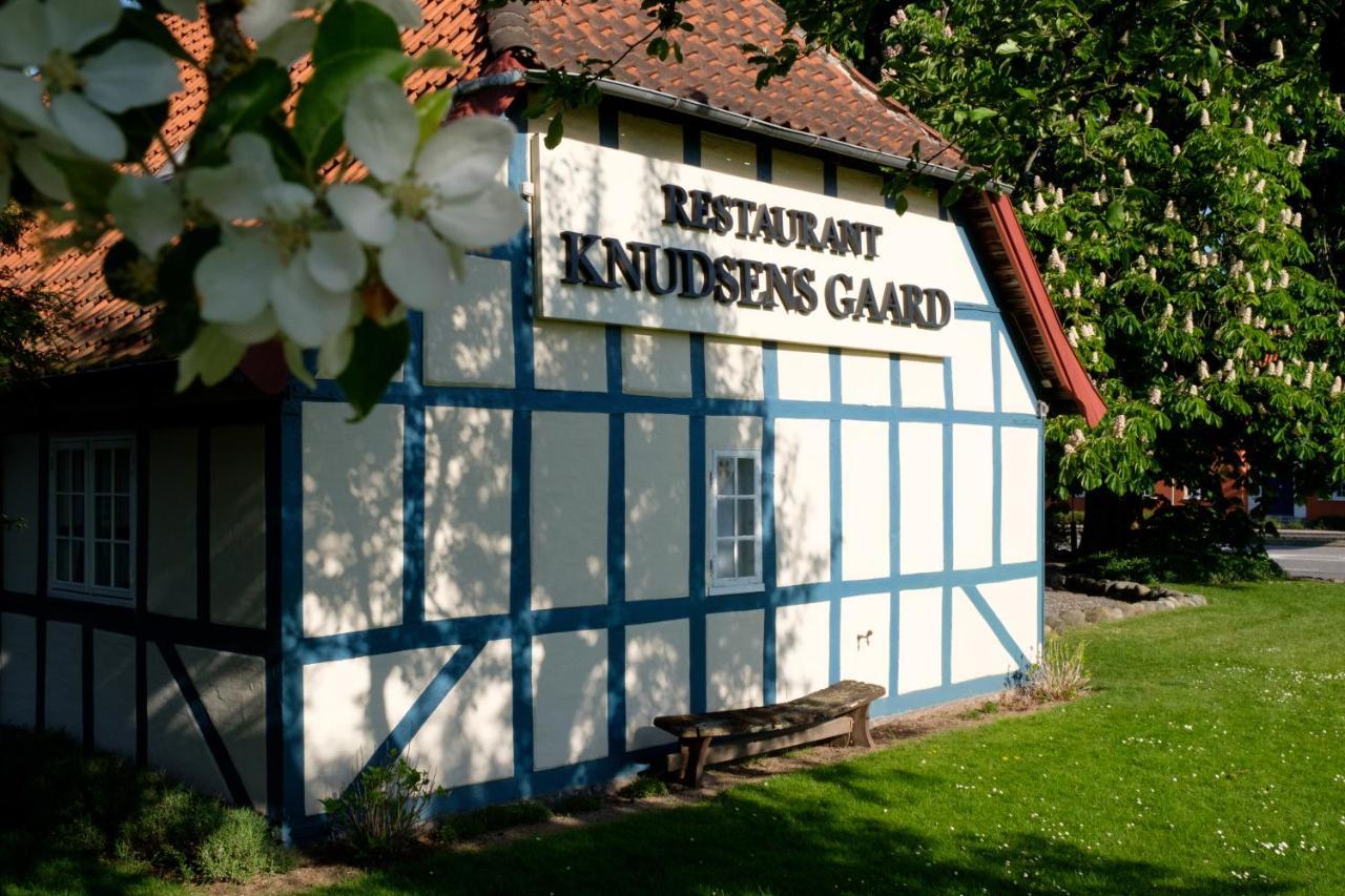 Hotel Knudsens Gaard Odense Bagian luar foto